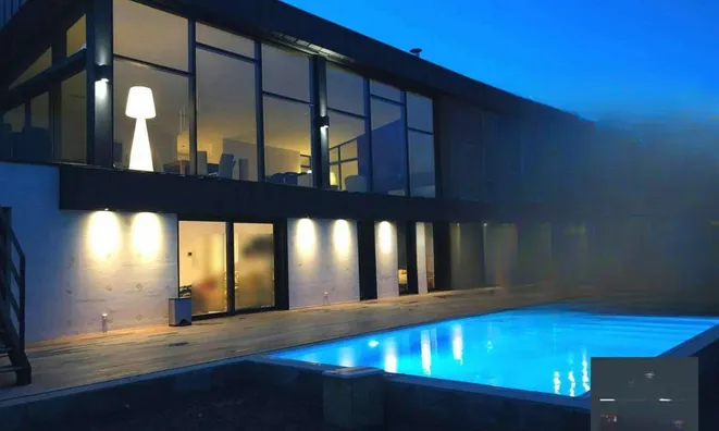 Недвижимость House 6 bedrooms for sale in Schengen: 1