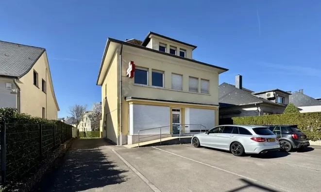 Недвижимость Detached house for sale in Sandweiler: 1