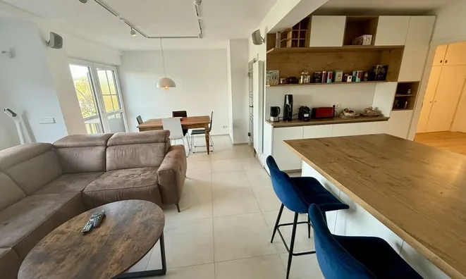 Недвижимость Apartment 2 bedrooms for sale in Luxembourg-Hollerich: 2