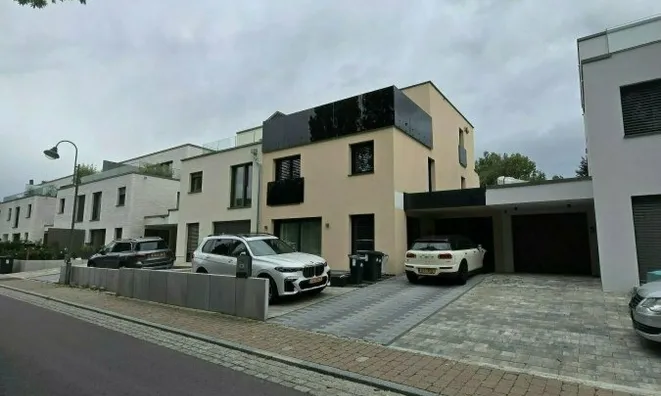 Недвижимость House 4 bedrooms for sale in Ingeldorf: 1
