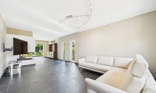 Недвижимость Detached house 5 bedrooms for sale in Fentange: 5