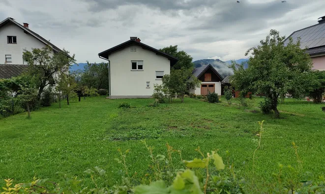 Недвижимость Дом в Жировнице: 2