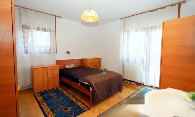 Недвижимость Дом, Блед.: 13