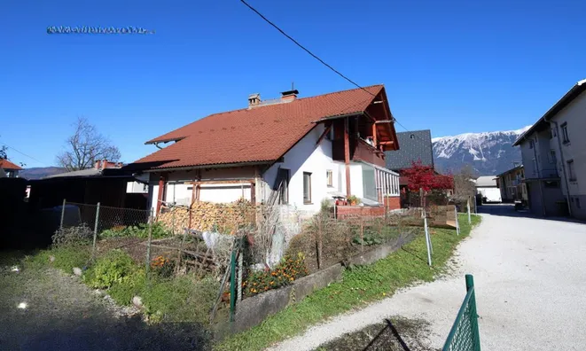 Недвижимость Дом, Блед.: 27