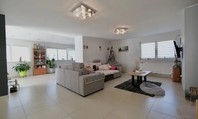 Недвижимость Semi-detached house for sale in Derenbach: 4