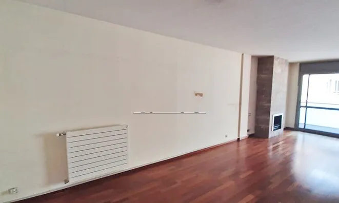 Недвижимость Central apartment for sale with 3 bedrooms, parking and storage: 4