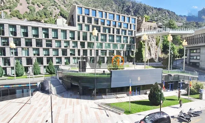 Недвижимость Central apartment for sale with 3 bedrooms, parking and storage: 6