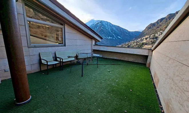 Недвижимость Luxury penthouse in a quiet area with parking box: 3