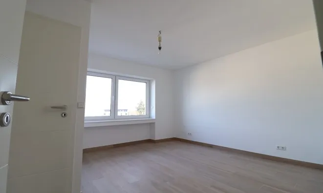Недвижимость Apartment 4 bedrooms for sale in Niederkorn: 4
