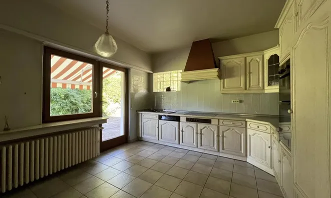 Недвижимость Detached house 6 bedrooms for sale in Clervaux: 6