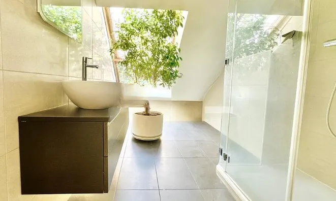 Недвижимость Apartment 5 rooms: 5