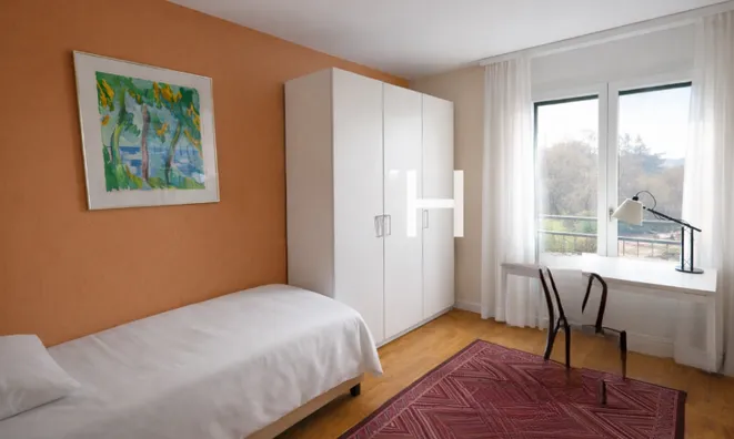 Недвижимость Apartment 4 rooms: 5