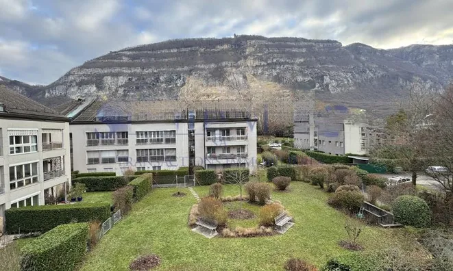 Недвижимость Apartment 4 rooms: 1