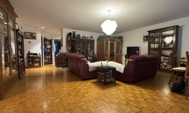 Недвижимость Apartment 4 rooms: 3