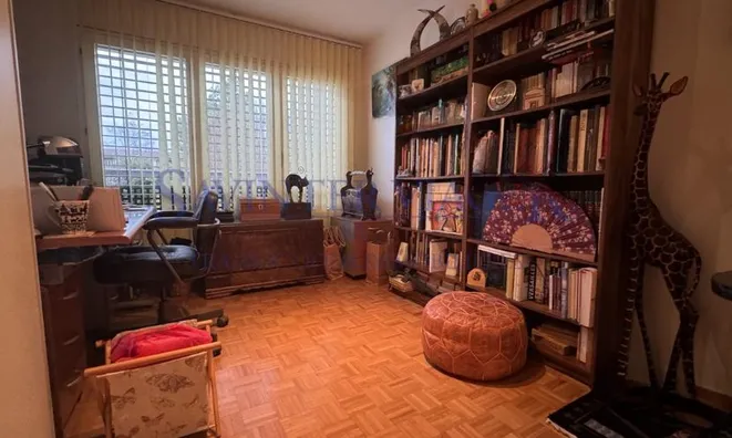 Недвижимость Apartment 4 rooms: 10