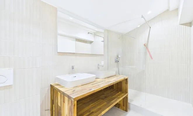 Недвижимость Apartment 4.5 rooms: 5