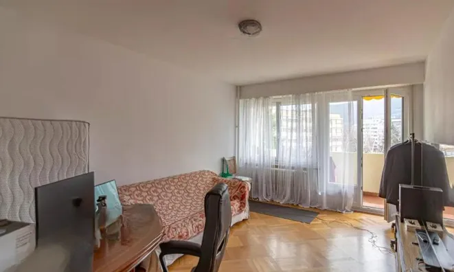 Недвижимость Apartment 5 rooms: 4