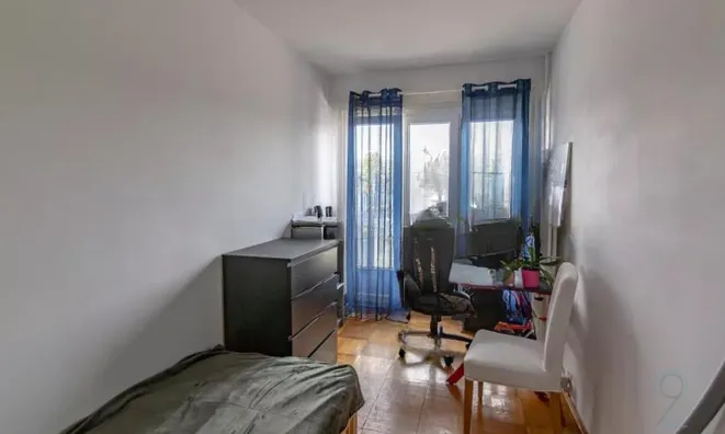 Недвижимость Apartment 5 rooms: 6