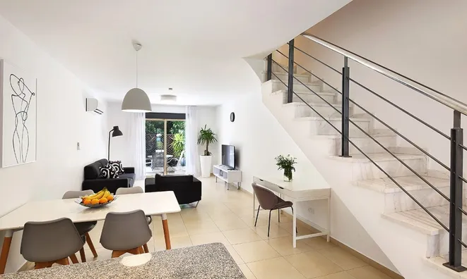 Недвижимость 2 Bedroom House for Sale in Kato Paphos,Paphos: 2