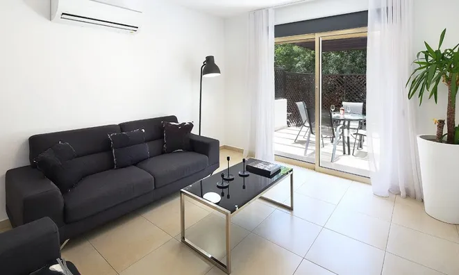 Недвижимость 2 Bedroom House for Sale in Kato Paphos,Paphos: 3