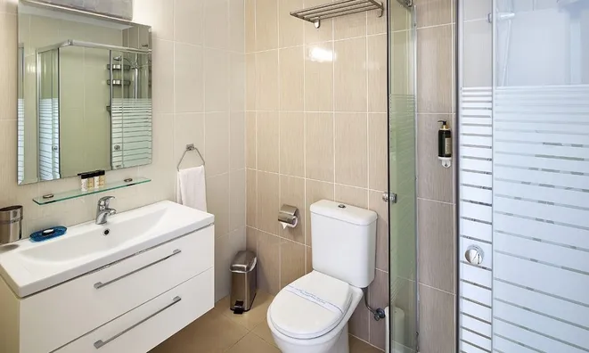 Недвижимость 2 Bedroom House for Sale in Kato Paphos,Paphos: 7