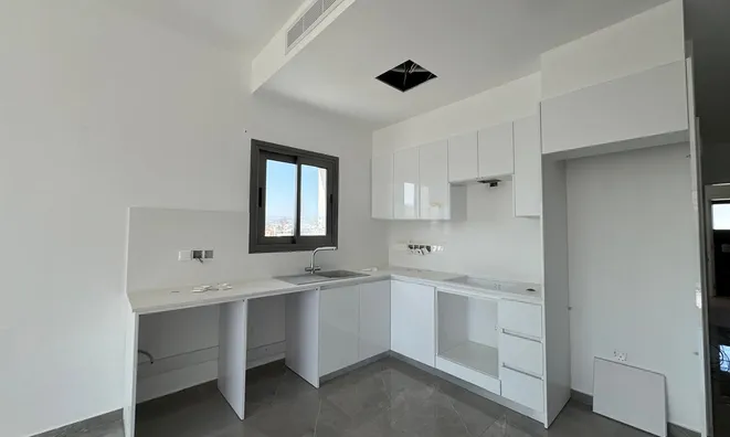 Недвижимость 3 Bedroom Apartment For Sale In Zakaki, Limassol: 4
