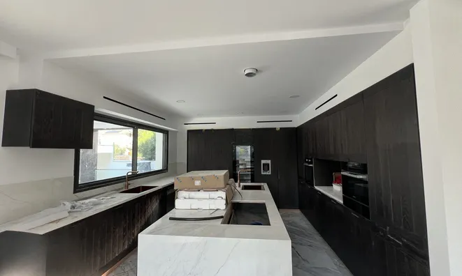 Недвижимость 4 Bedroom Villa For sale in Germasogeia, Limassol: 4