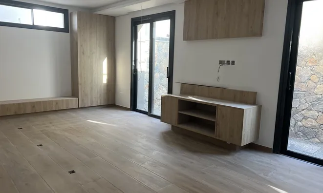 Недвижимость 4 Bedroom Villa For sale in Germasogeia, Limassol: 6