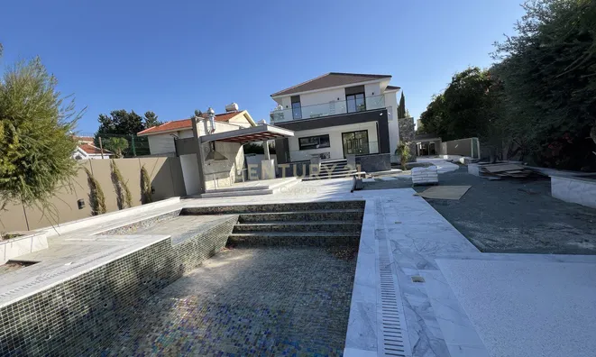 Недвижимость 4 Bedroom Villa For sale in Germasogeia, Limassol: 17