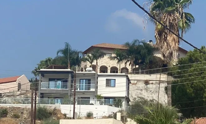 Недвижимость 3 Bedroom House For Sale in Monagroulli, Limassol: 3