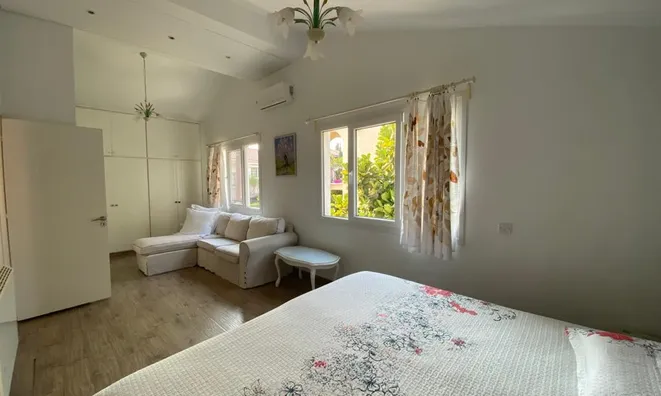 Недвижимость 2-Bedroom House for Sale in Limassol, Agios Tychon Tourist Area: 7