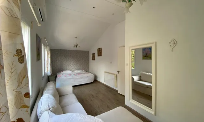 Недвижимость 2-Bedroom House for Sale in Limassol, Agios Tychon Tourist Area: 10