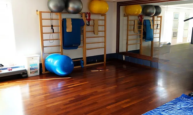 Недвижимость 6 Bedroom Villa for Sale in Limassol, Agios Tychonas: 10