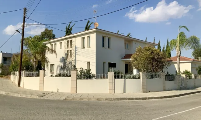 Недвижимость 4 Bedroom House For Sale in Nicosia, Latsia: 1