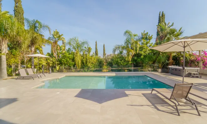 Недвижимость Outstanding 4 Bedroom Villa with a Huge Landscaped Garden in Famagusta, Protaras area: 7