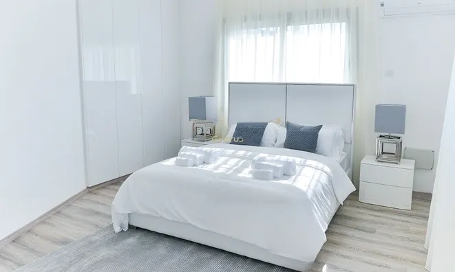 Недвижимость 5 Bedroom Villa in Agios Tychonas, Limassol: 4