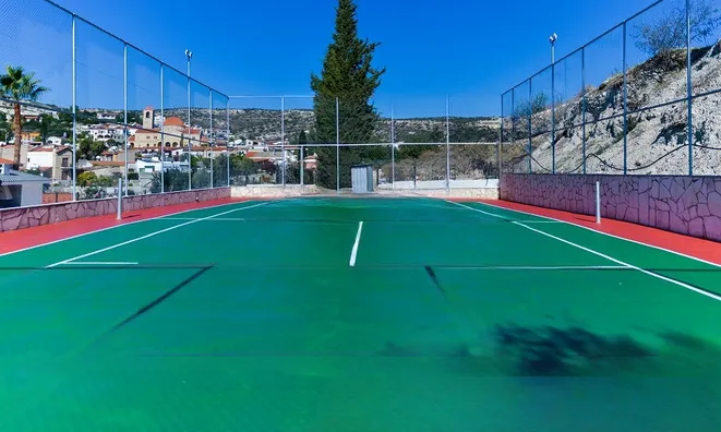 Недвижимость 5 Bedroom Villa in Agios Tychonas, Limassol: 8