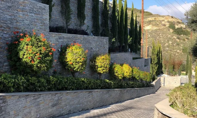 Недвижимость 5 Bedroom Villa for Sale in Limassol, Germasogeia: 2