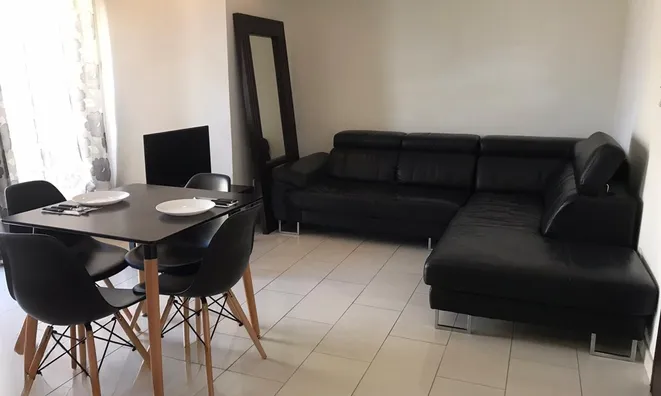 Недвижимость 2 Bedroom Apartment with Sea View for Sale in Limassol, Agia Triada: 2