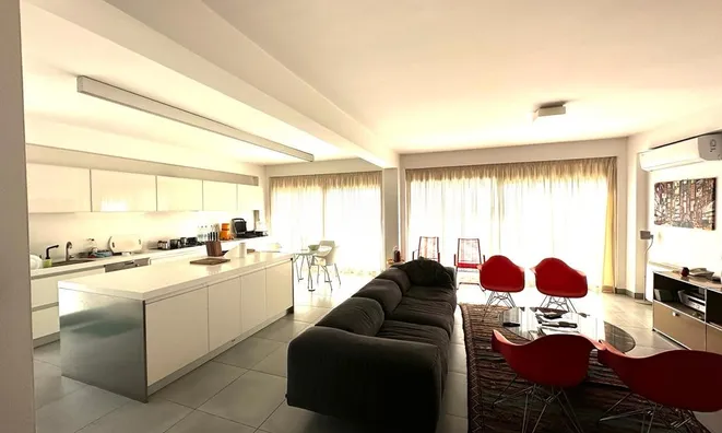 Недвижимость 6 Bedroom Semi-detached For sale in Germasogeia, Limassol: 6