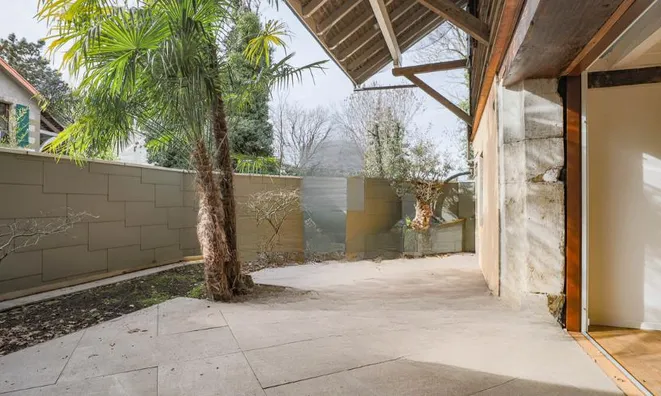 Недвижимость Apartment 4 rooms: 1