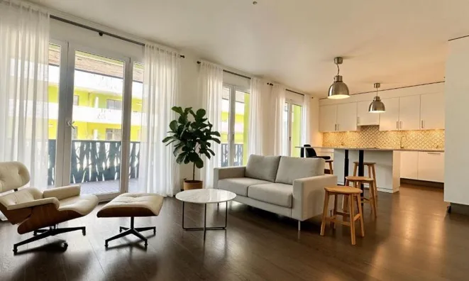 Недвижимость Apartment 4 rooms: 3