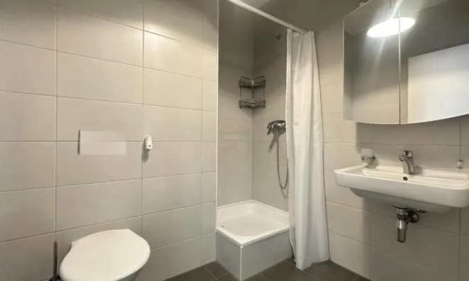 Недвижимость Apartment 4 rooms: 8