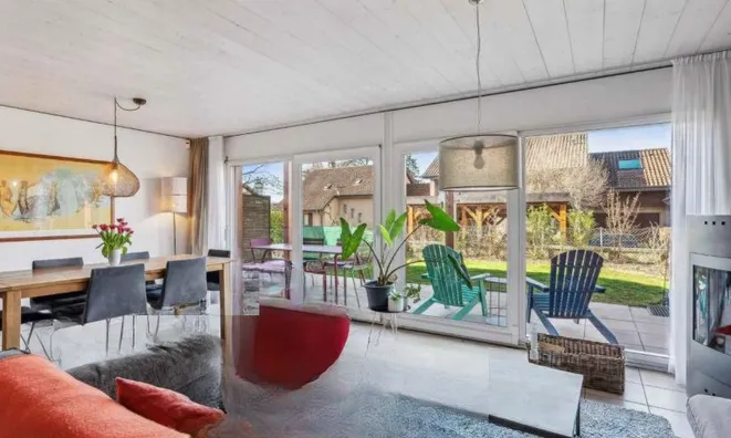 Недвижимость Bifamiliar house 7 rooms: 1