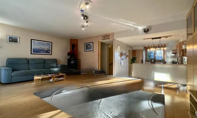 Недвижимость Row house 6 rooms: 4