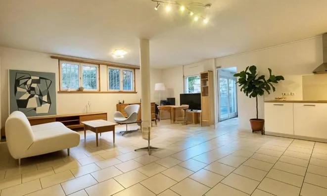 Недвижимость Row house 6 rooms: 10