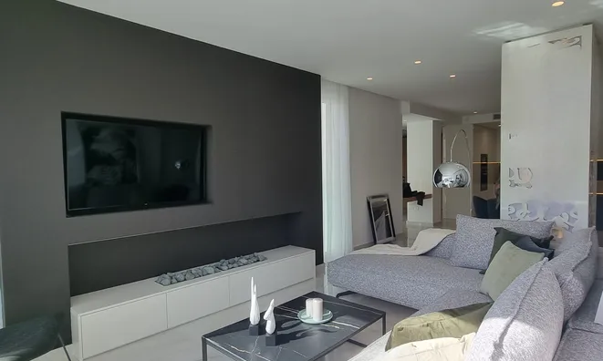 Недвижимость 3 Bedroom Seafront Apartment for Sale in Potamos Germasogeias, Limassol: 11