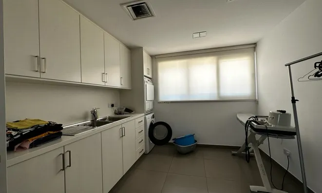 Недвижимость 5 Bedroom Villa For sale in Limassol City,: 22