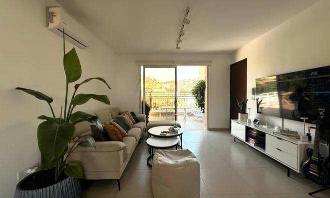 Недвижимость 3 Bedroom Penthouse Apartment For Sale, Ayia Fyla: 2