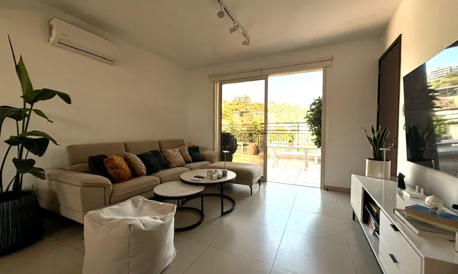 Недвижимость 3 Bedroom Penthouse Apartment For Sale, Ayia Fyla: 3